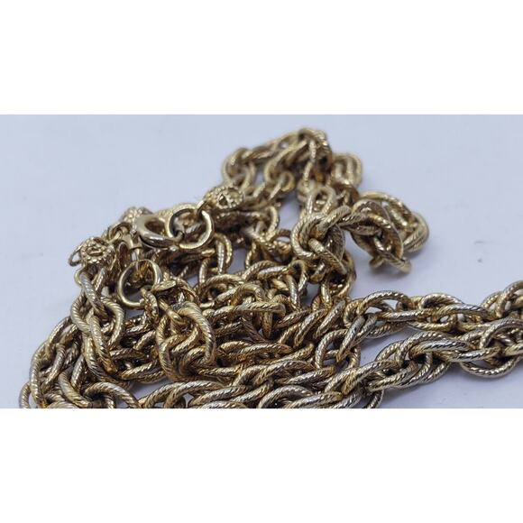 Vintage Locket Pendant Easter Egg 1968 Stash Perfume Opens Gold Plated Avon - Picture 7 of 10